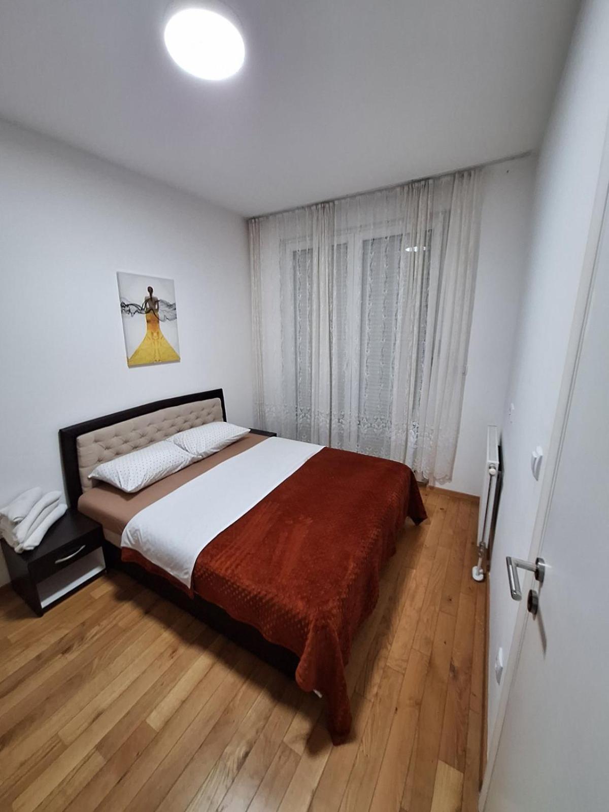 Elegantna Oaza Apartment Μπάνια Λούκα Εξωτερικό φωτογραφία